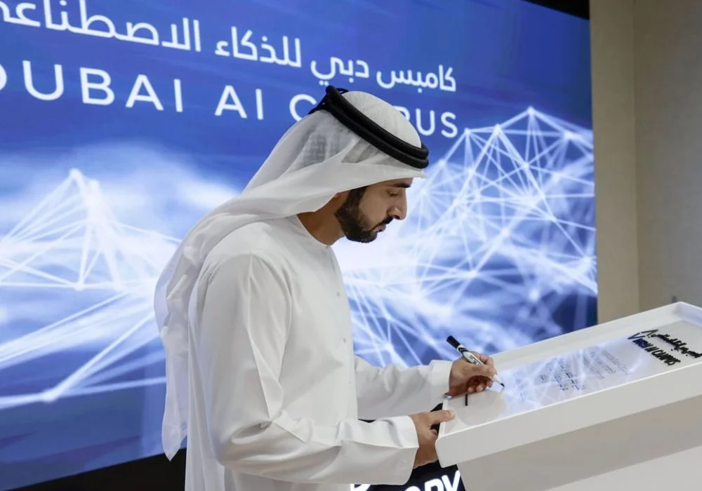 “Sheikh Hamdan bin Mohammed announcing new AI projects in Dubai 2025 to accelerate digital transformation.”