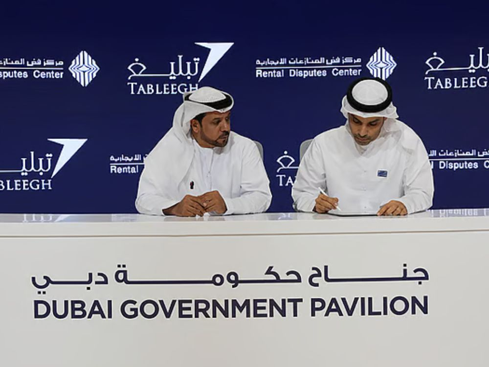Officials signing Dubai RDC Tech Partnership with Tableegh 2025.