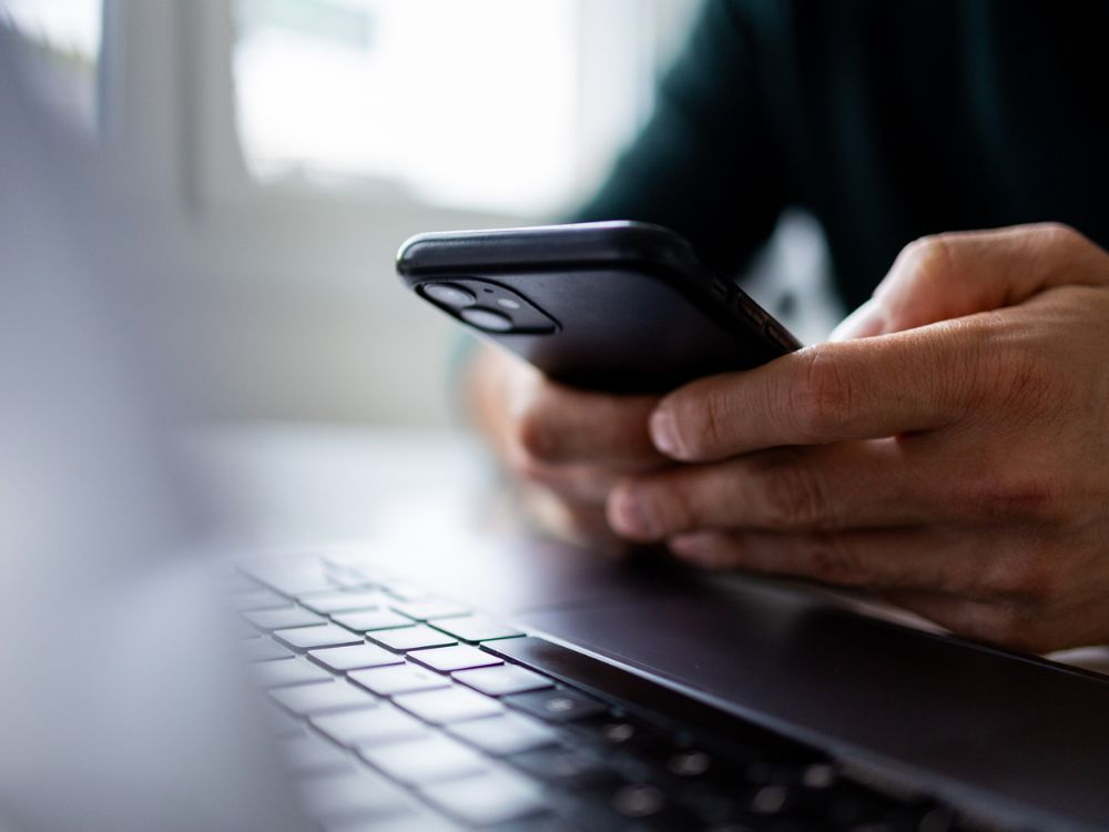 UAE Warns of SMS Scams.