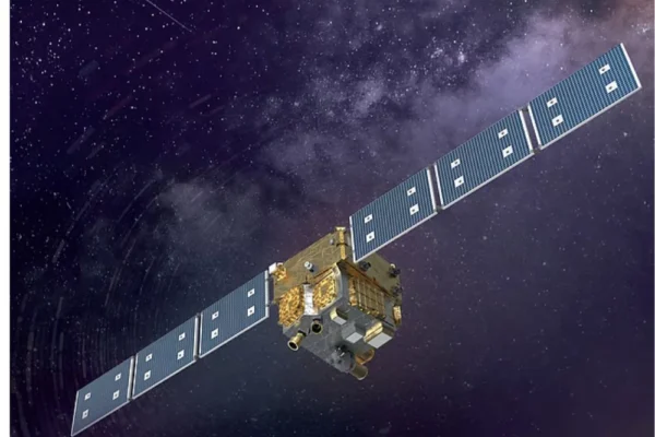 Arab Satellite 813