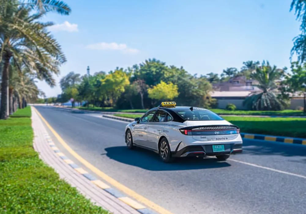 Cars on roads illustrating UAE Smart Speed Limiters 2025