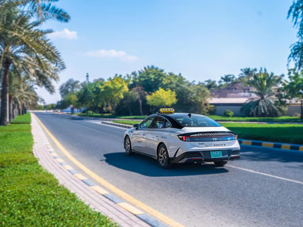 Cars on roads illustrating UAE Smart Speed Limiters 2025