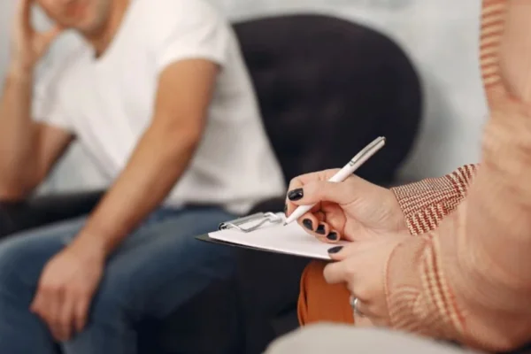 UAE Psychiatrists Guide on Antidepressants.