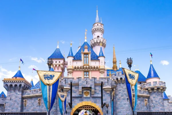 Image of Abu Dhabi Disneyland front.