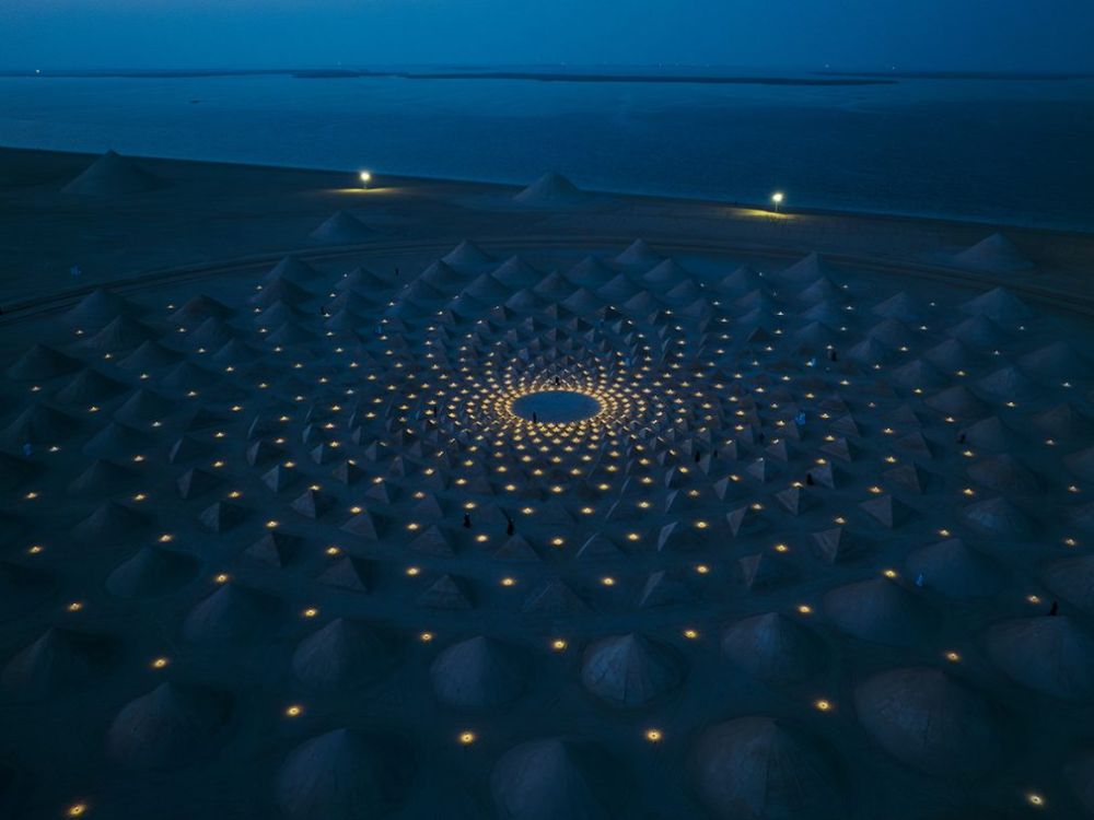 Evening view of Manar Abu Dhabi.