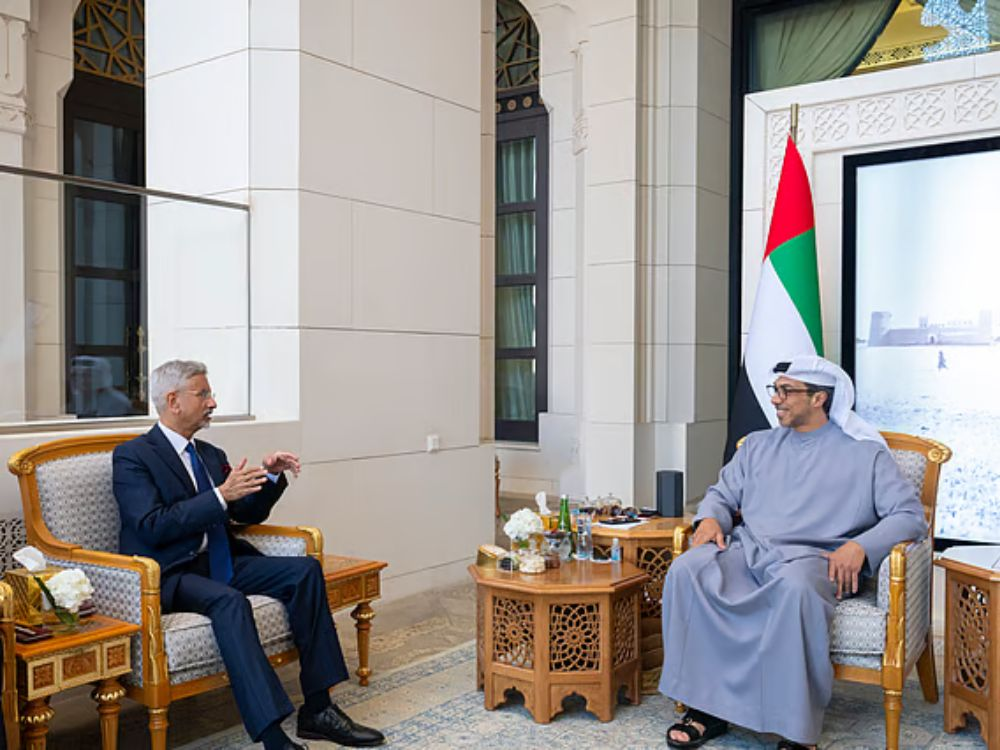 Sheikh Mansour meets Indian External Affairs Minister.